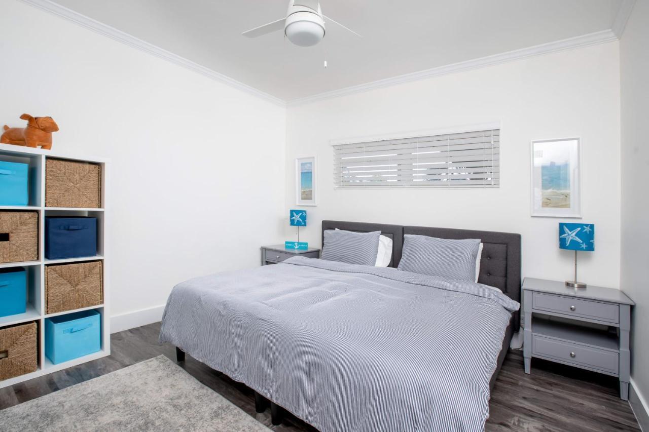 Beach Living At Plantation Village Blgs George Town Eksteriør billede