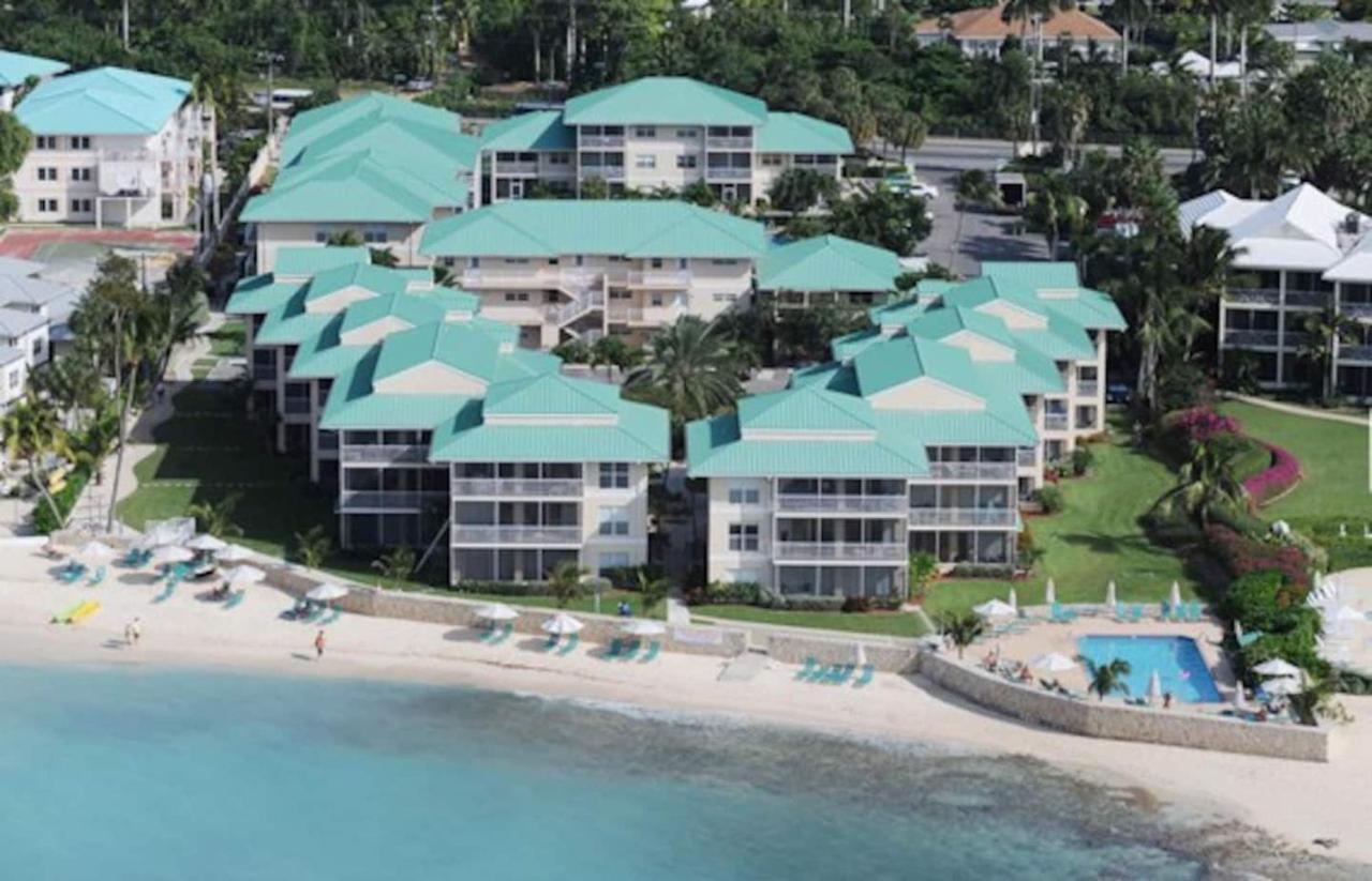 Beach Living At Plantation Village Blgs George Town Eksteriør billede